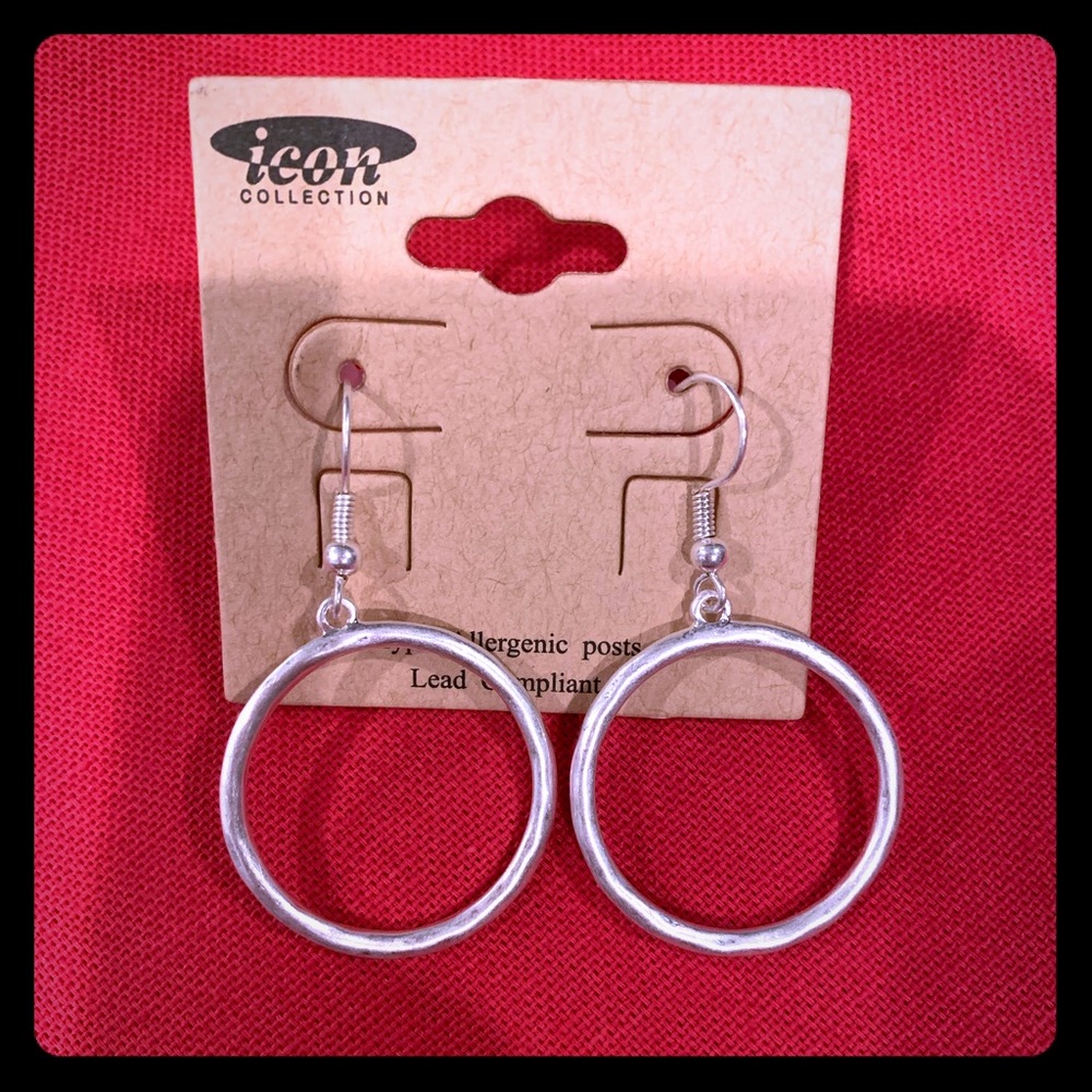 Silver Tone Endless Circle Earrings New